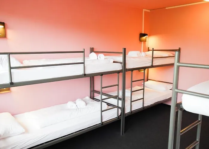 Rcadia Gaming House Bed and breakfast